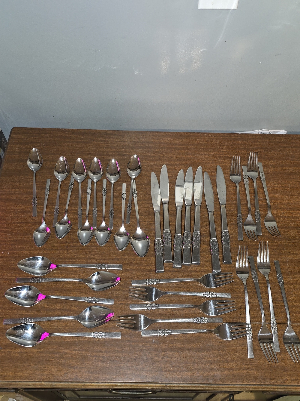 SET 37 Vintage ROGERS stainless: CASA VISTA pattern: EXCELLENT!